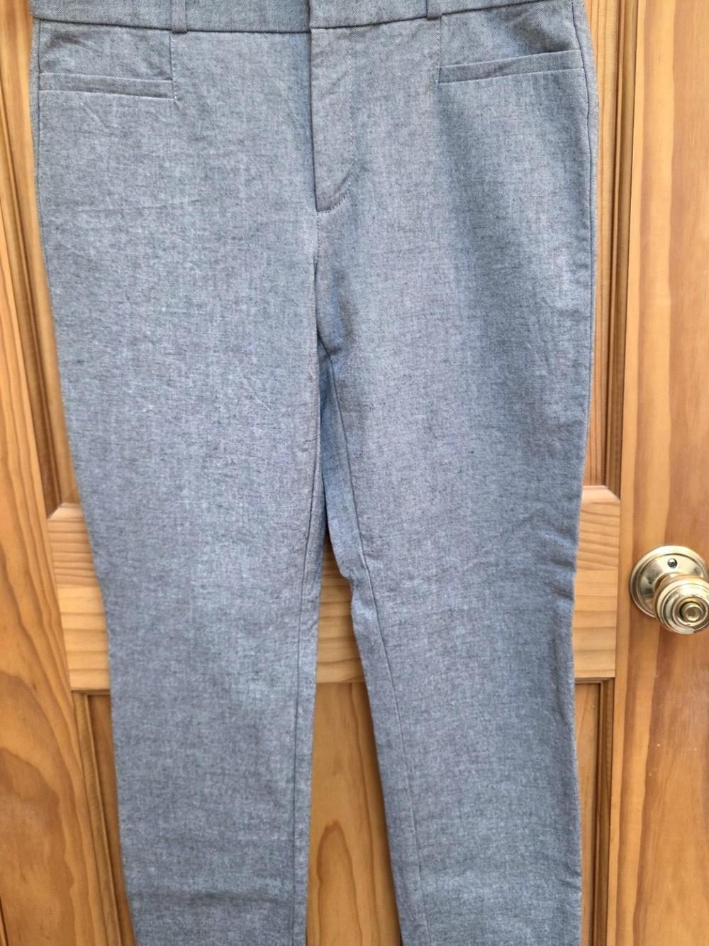 Banana Republic Women's Straight Leg Dress Pants in Gray